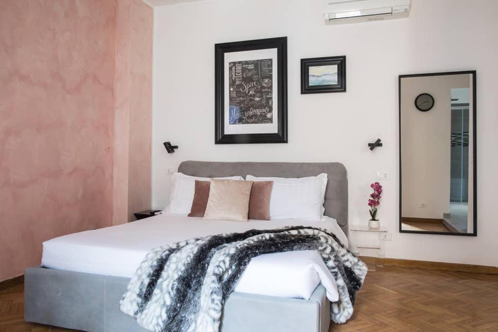 Pink Intimate Jacuzzi Suite Trastevere - Top Collection Rzym Zewnętrze zdjęcie